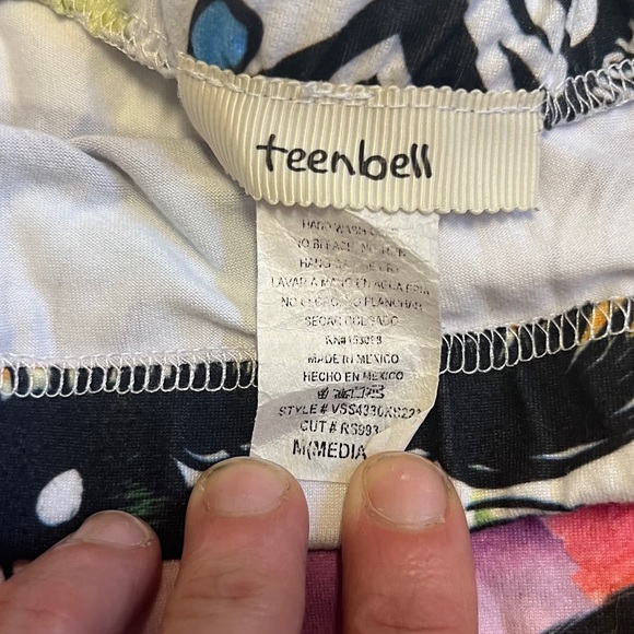 vintage newspaper print Y2K mini skirt - Picture 12 of 15